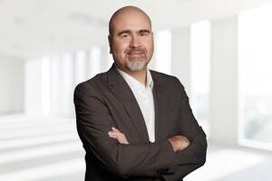 2023_Bewerbungsfoto-300x200 Über mich